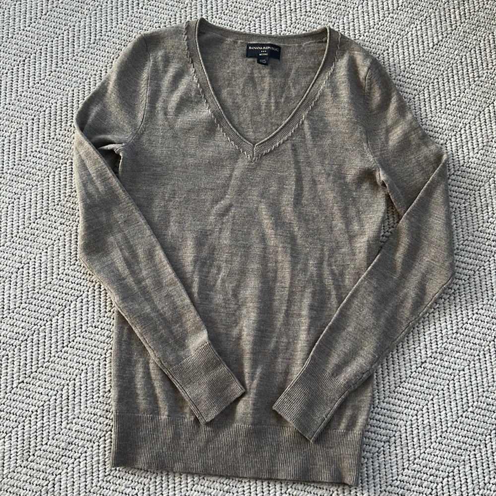 Banana Republic Merino wool sweater